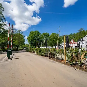 rezervați aici