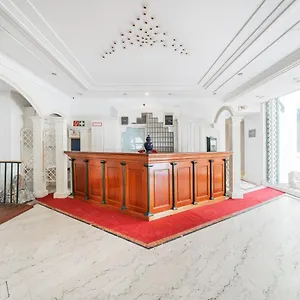 Self-check-in Adlon Szálloda