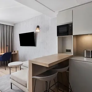 Hotel de apartamente By Marriott East