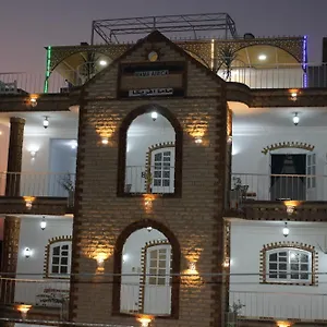 شقة فندقية Mama Africa Apts & الأقصر