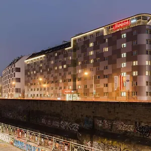 Hampton By Hilton West *** Vienne