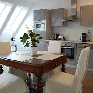Apartament Alga Am Westbahnhof, Wiedeń